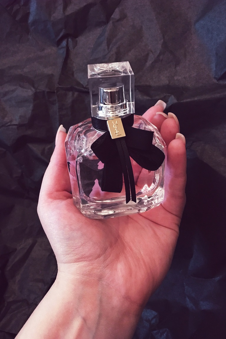 • Yves Saint Laurent “Mon Paris” (Eau de Parfum) •